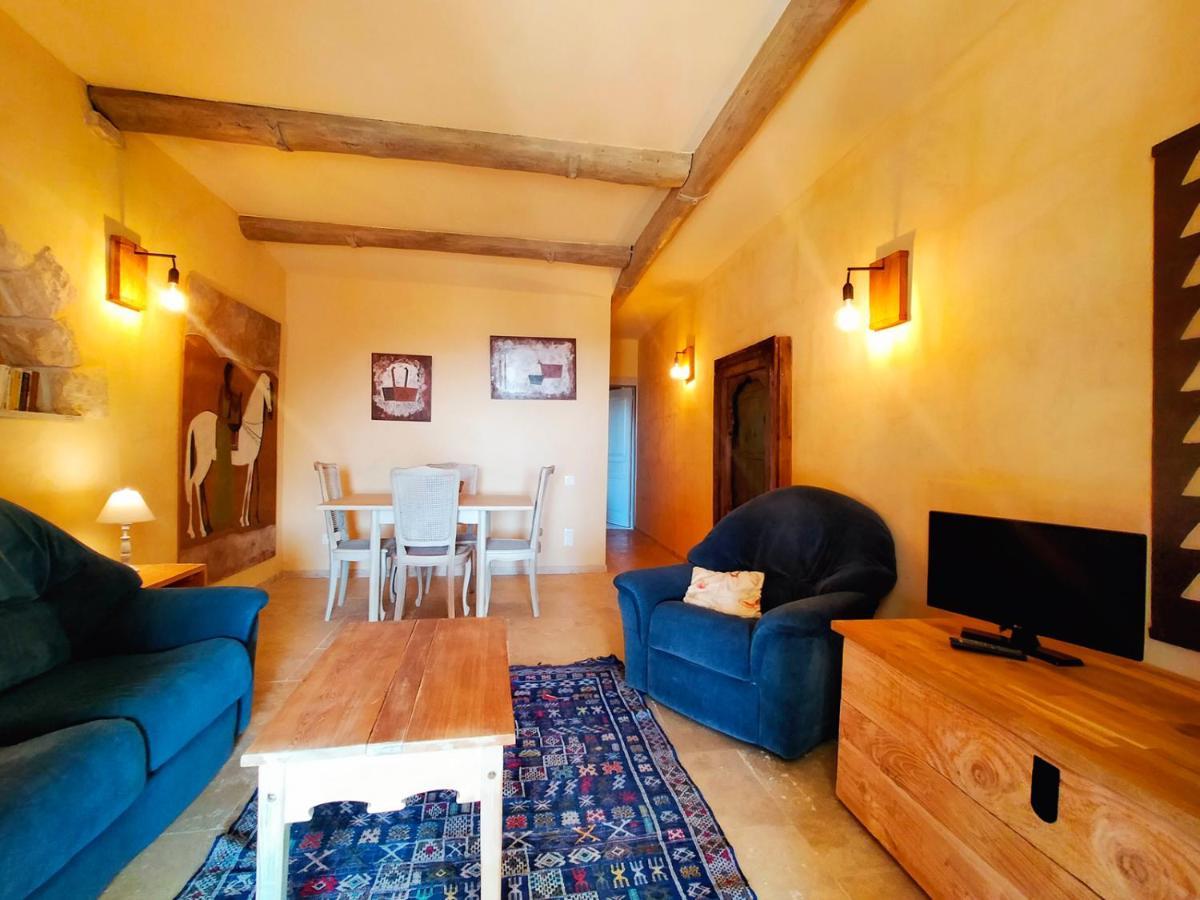 Mas Des Broussonnetiers Apartment Barjac  Luaran gambar