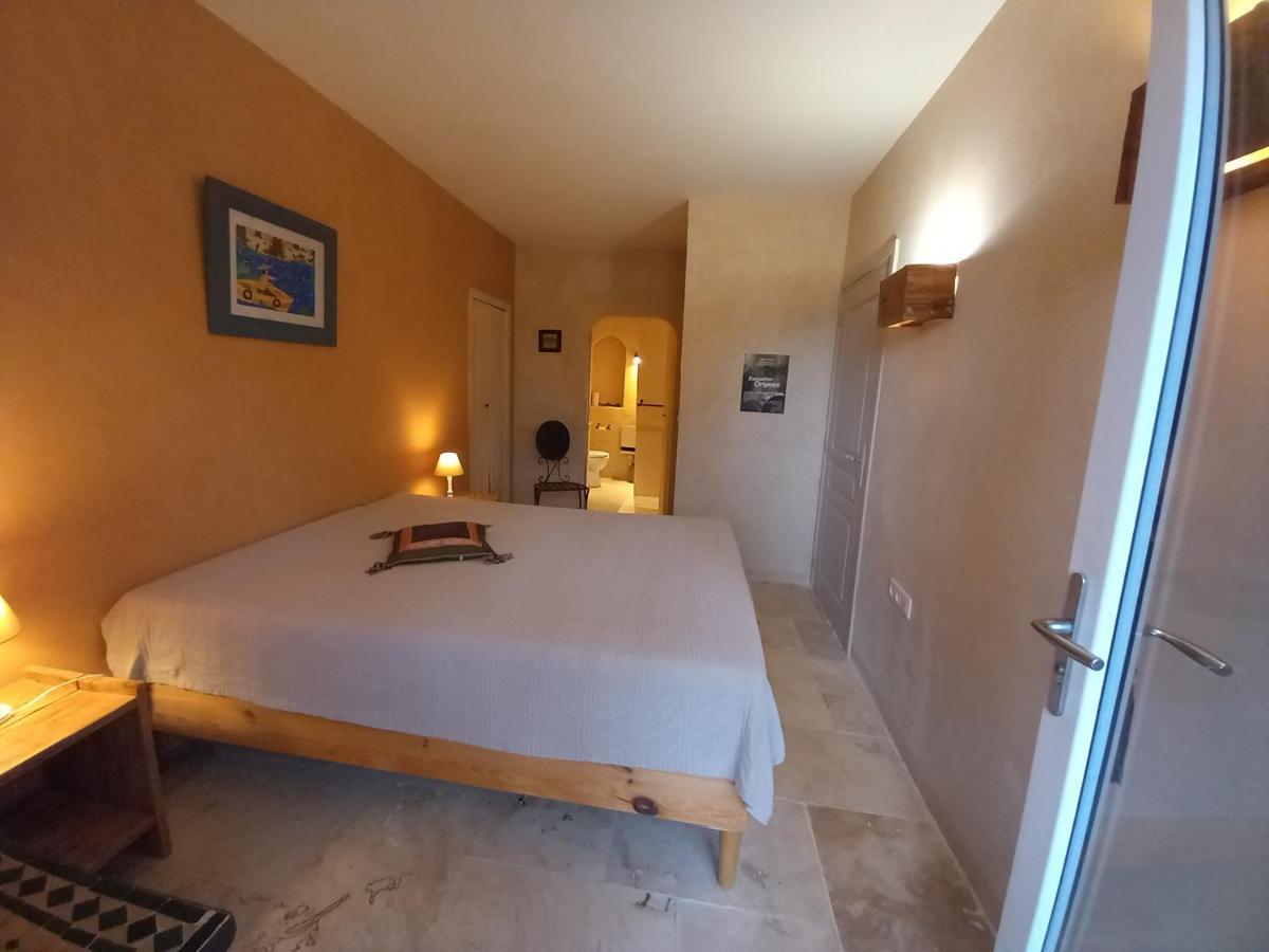 Mas Des Broussonnetiers Apartment Barjac  Luaran gambar